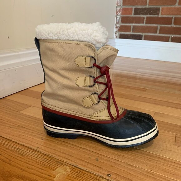 Women's SOREL Joan of Artic White Fur Top - Picture 15 of 15